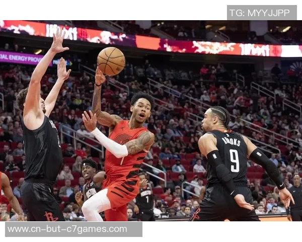 NBA常规赛精彩对决开拓者与火箭比分揭晓赛场风云再起